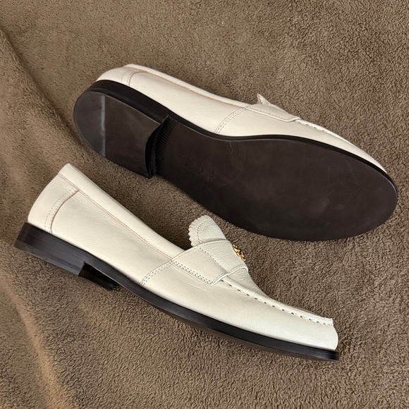 Tory Burch Ivory Loafers with Gold Accent - Picture 2 of 2